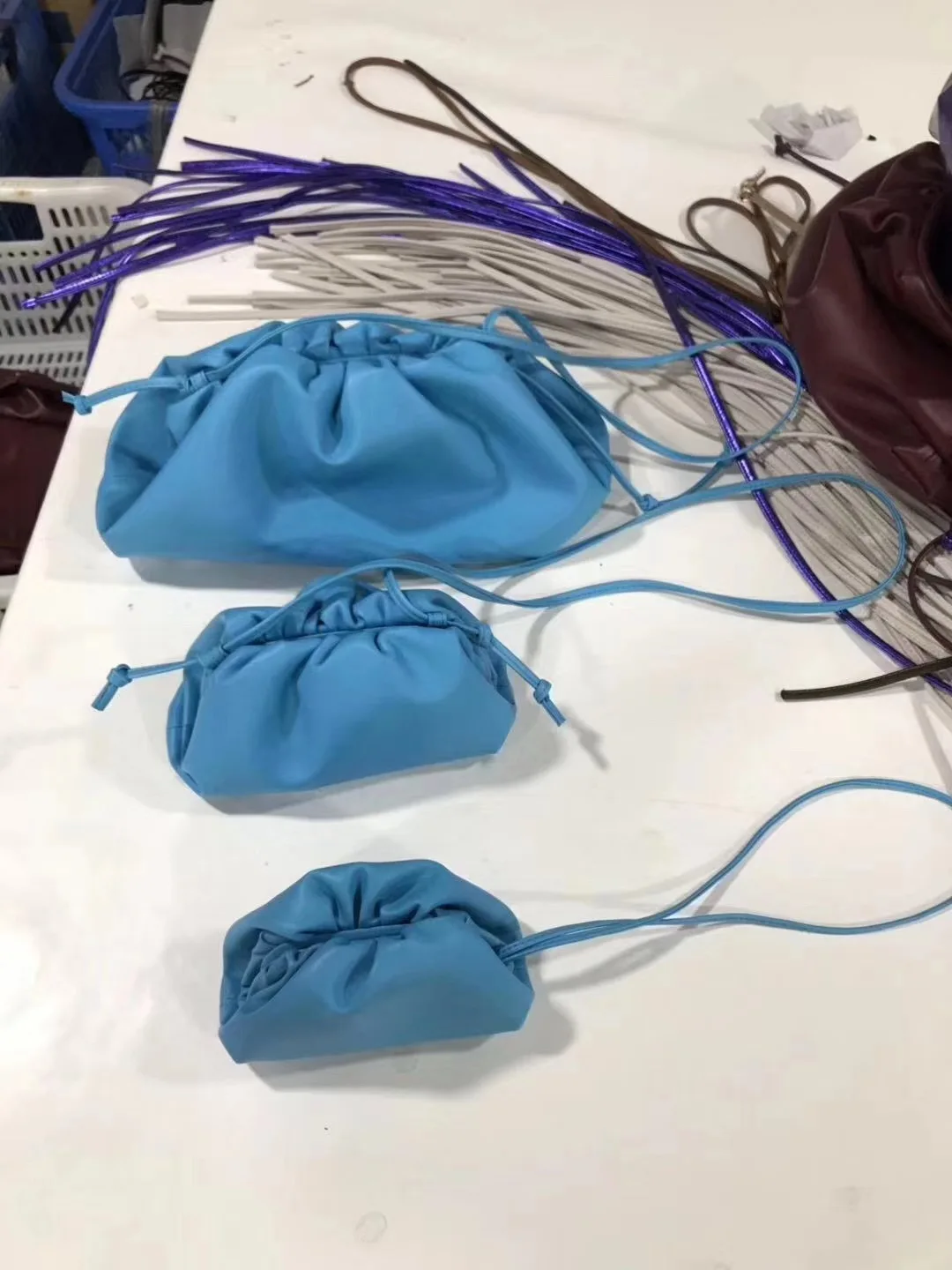 Ins натуральная коровья кожа облачная сумка мягкая мятая пельмень через плечо