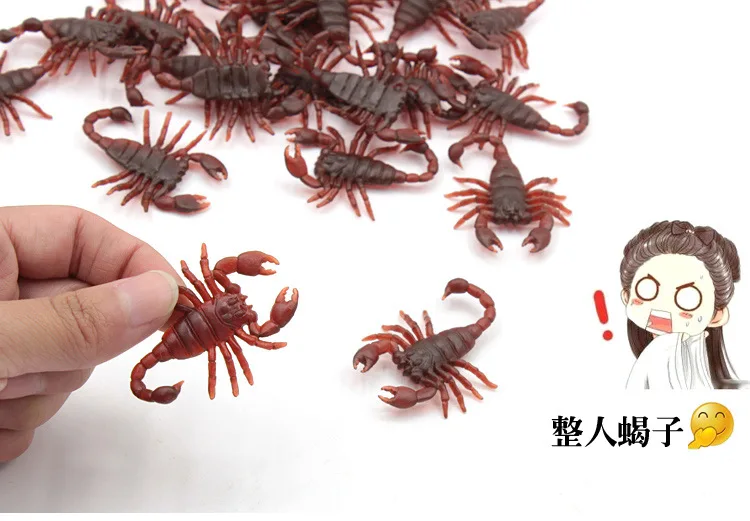 10 pcs/lot Halloween Novelty Funny Spoof toys Simulation Centipede Fly Cockroach Scorpion 4 kinds of insects kids creative gift