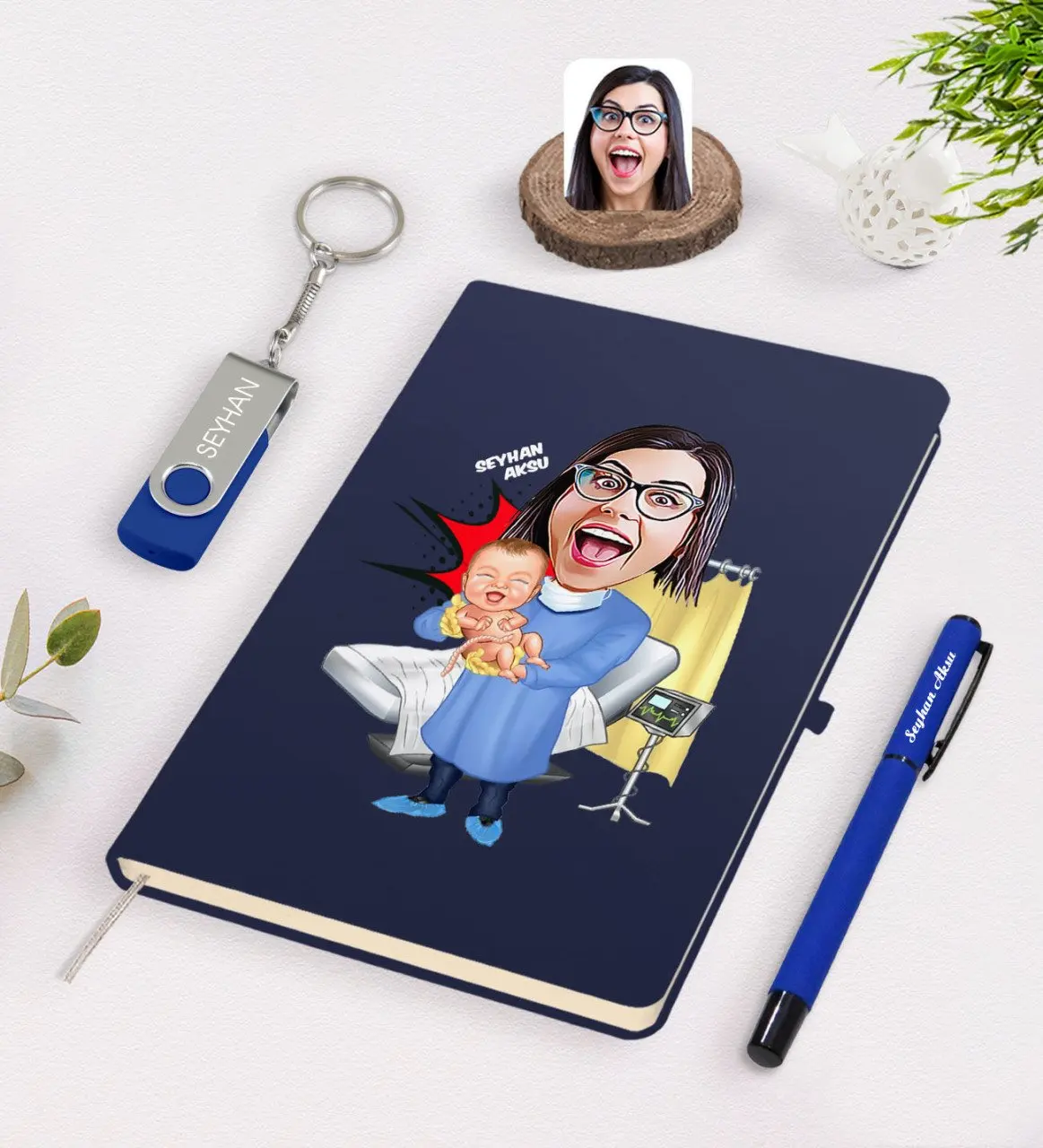

Personalized Women 'S Obstetrician Caricature Of Navy Blue Notebook pen 32gb USB Memory Gift Seti-1