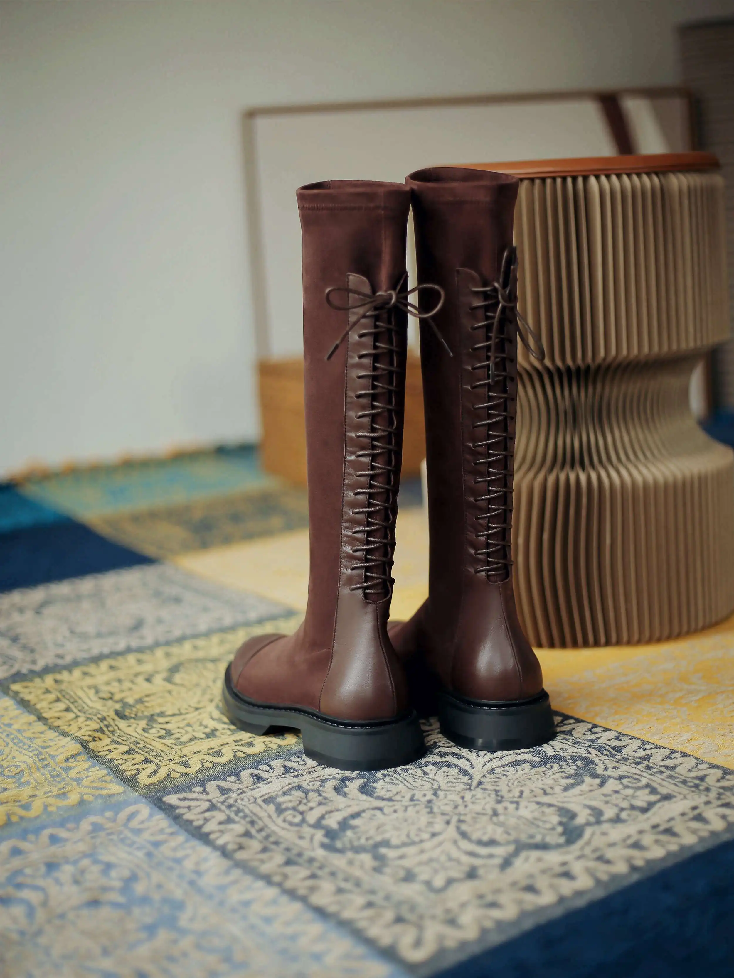 spesifikasi Krazing Pot Besar Ukuran Nyata Kulit Dicampur Kain Round Toe Tebal Med Tumit Kembali Renda Vintage Handmade Gaun Lutut-Sepatu Bot Tinggi L92