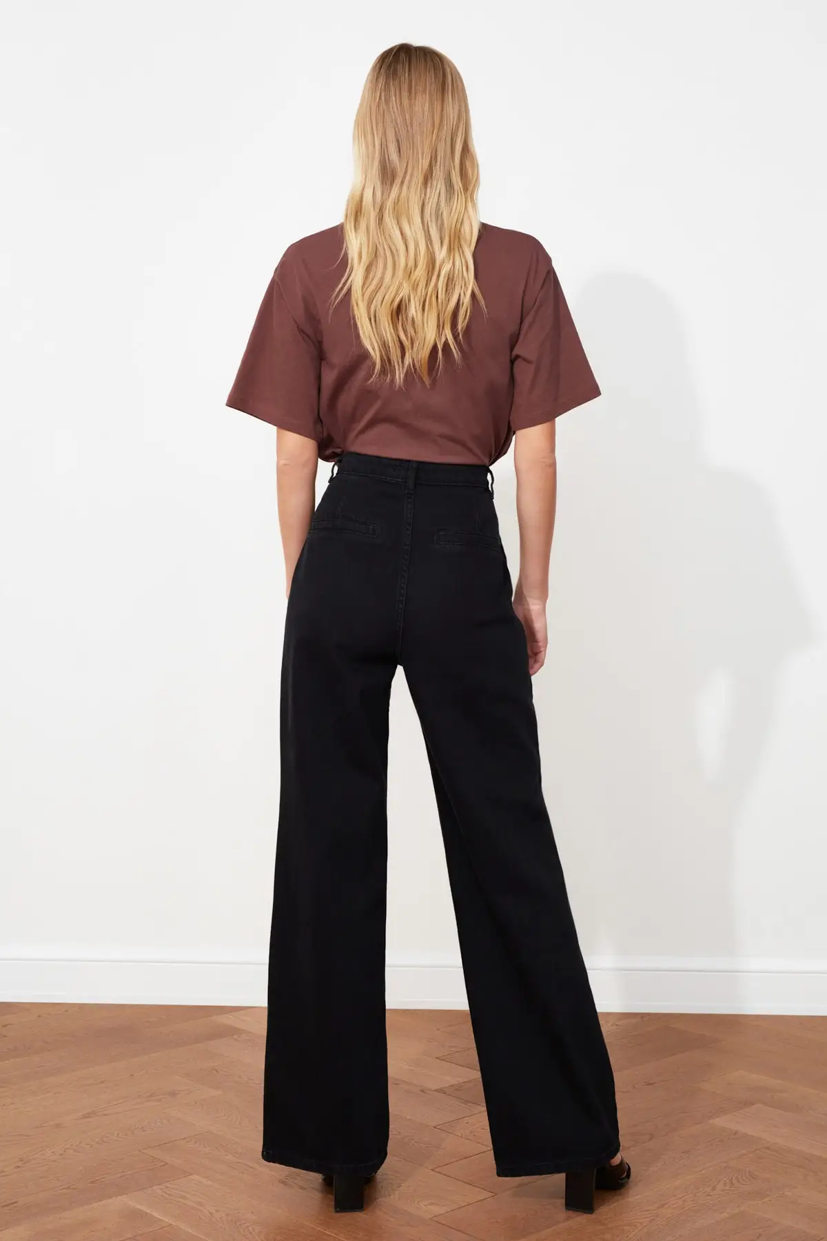 

Trendyol Stitch Detail High Bel Wide Leg Jeans TWOSS21JE0008