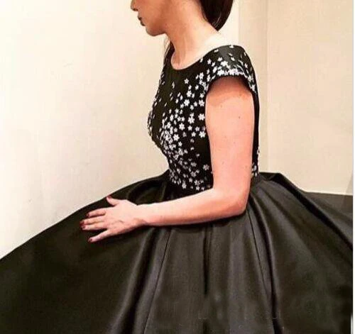 Черные современные платья для встречи выпускников 2019 платье с