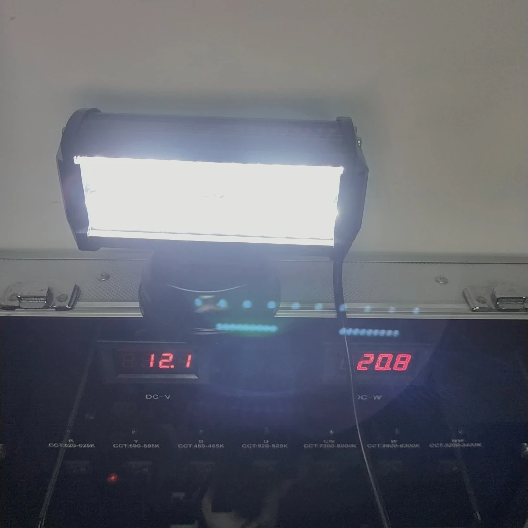 

1 . 120 4x4