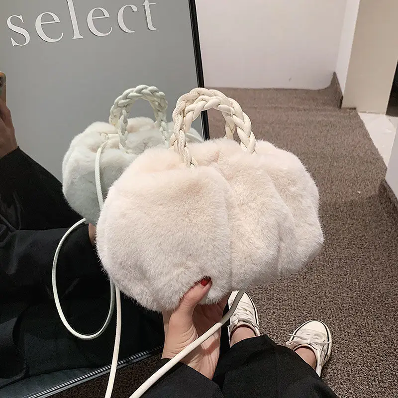 

Women's Shopper Bag Plush Tote Shoulder Bags For Women Fluffy Female Handbag Fur Ladies Hand Shoppers Bag Black Sac A Main