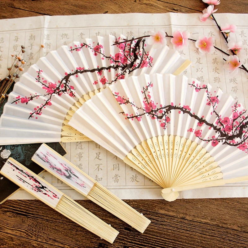 50pcs Vintage Bamboo Folding Hand Fan Held Plum Flower Fan Chinese Style Dance Party Wedding Pocket Gifts Can Personalized