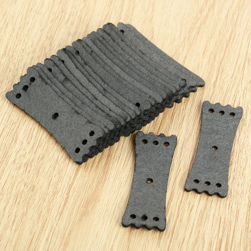 

20Pcs Hunting Microfiber Leather Slingshots Pouches 3-Hole Outdoor Shooting Bow Sling Shots Catapults Replacement 70mmX20mmX25mm