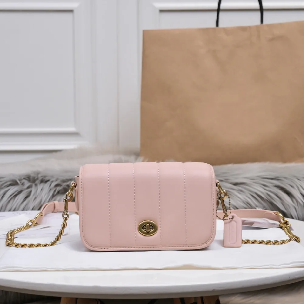 

Fashionista pink leather chain mobile phone change one-shoulder messenger bag