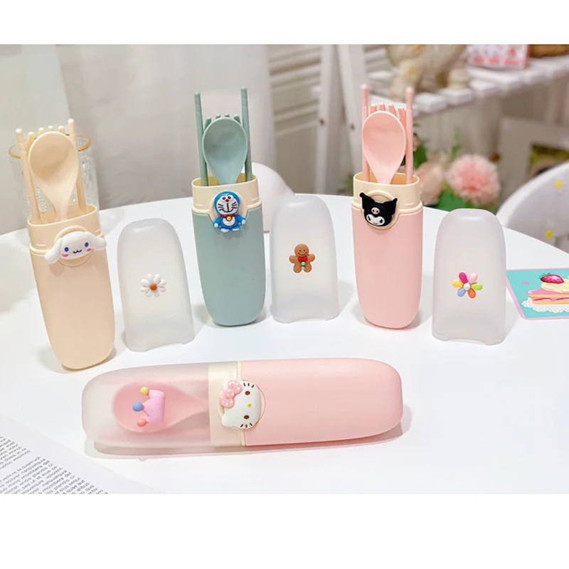 

Портативная многоразовая ложка и вилка Sanriod в стиле аниме Kuromi Cinnamoroll Melody, дорожный столовый набор столовых приборов, подарок