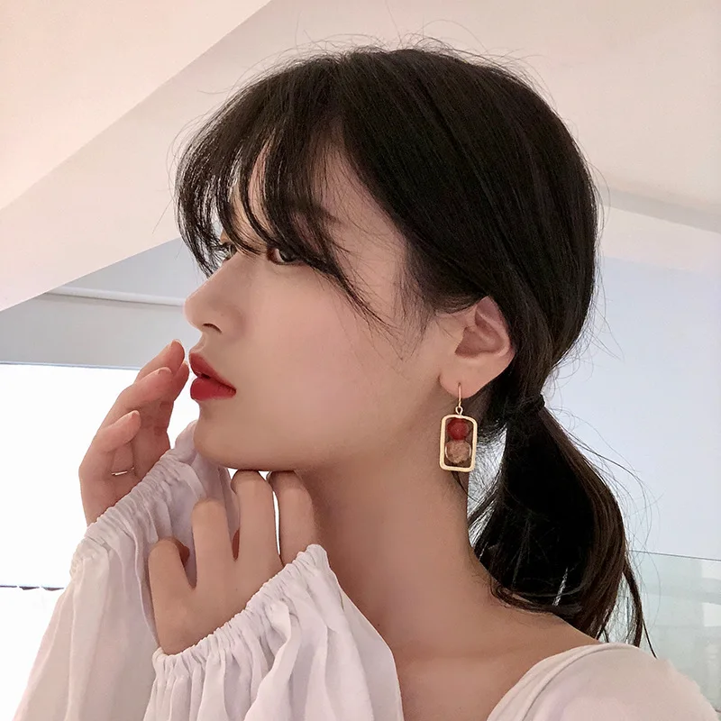 

Korean women's earrings 2020 fashion vintage green acrylic gold geometric tassel drop earrings female Brincos jewelry
