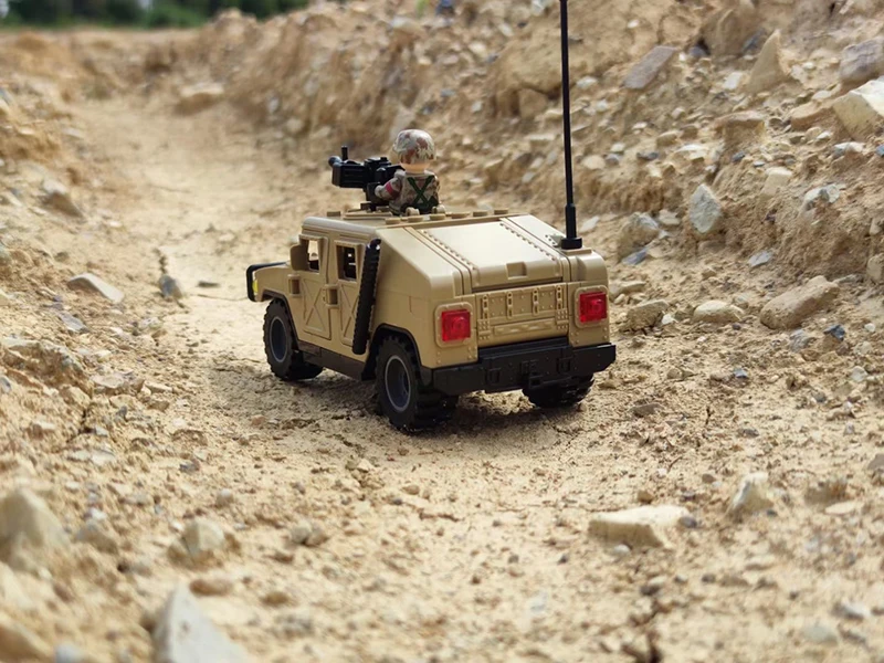 Блокировка Hummered Jeeped H1 военная армия штурмовая машина автомобиль солдат