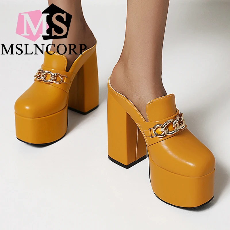 

Plus Size 34-46 Brand Designer Women Slippers Slip on High Heels Casual Shoes Metal Chain Decoration Block Heels Summer Footwear