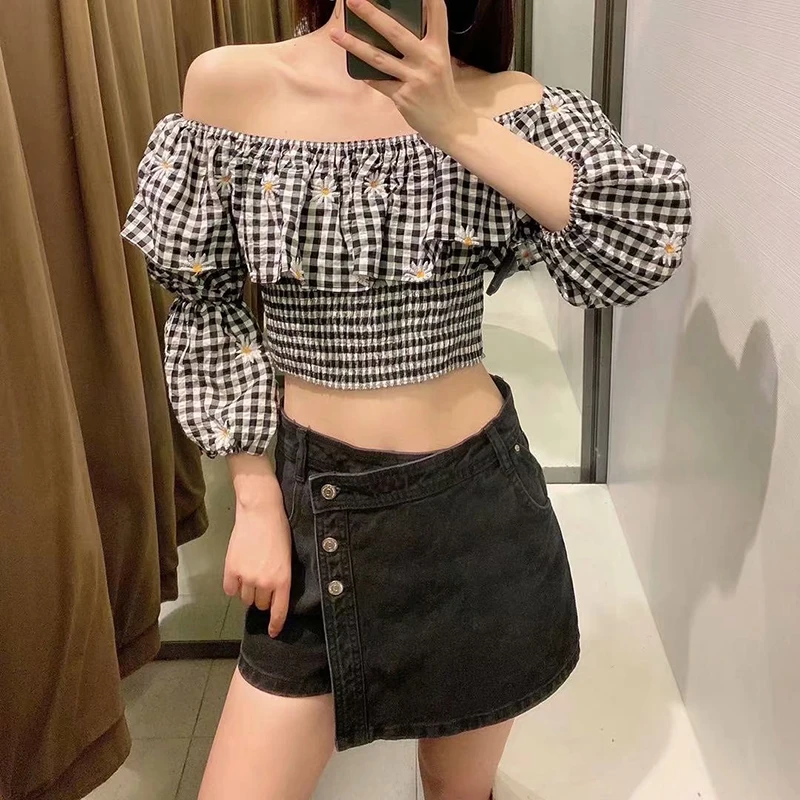 

The latest design ladies plaid print top sexy off-shoulder top fashion flower embroidery top
