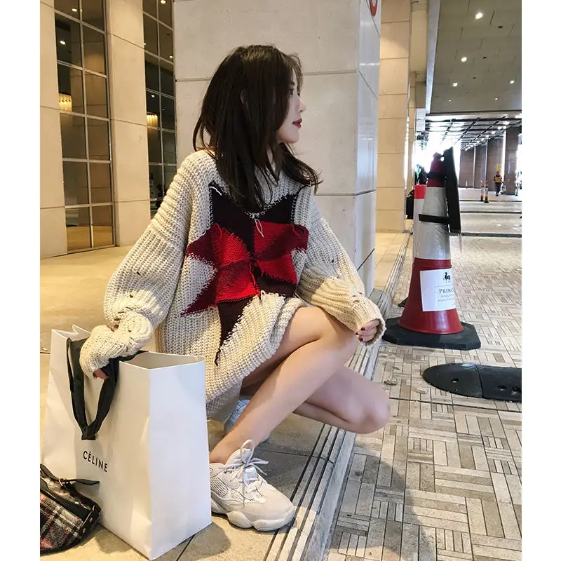 

Korean Version of The New Autumn and Winter Star Sweater Women's Loose Pullover Pierced Air Long Style Lazy Knit Sweater Top