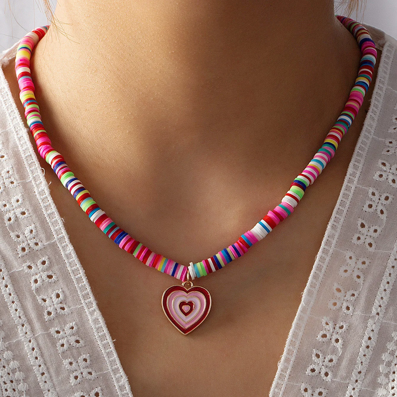 

2021 New Summer Bohemian Colorful Clay Alloy Necklace Women INS Retro Heart Dripping Oil Clavicle Chain Jewelry for Party