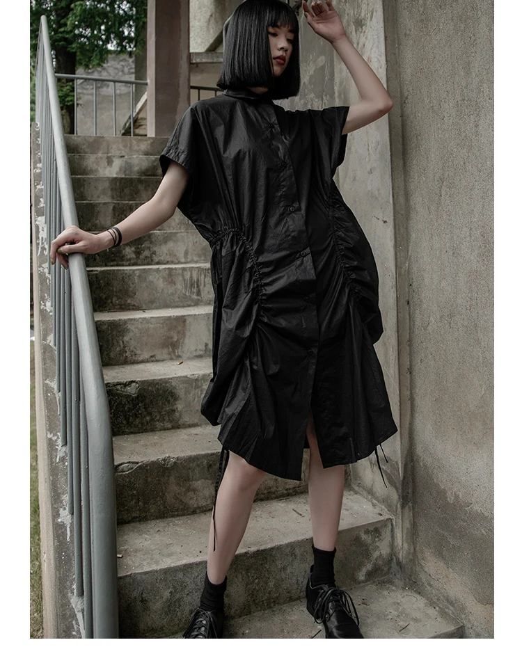 [EAM] New Spring Summer Lapel Short Sleeve Black Irreuglar Fold Split Joint Loose Shirt Dress Women Fashion Tide JX113