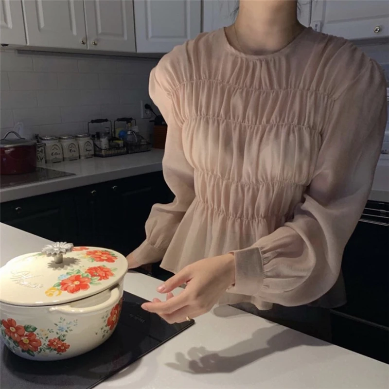 Блузка с круглым вырезом и пышными длинными рукавами однотонная плиссированная