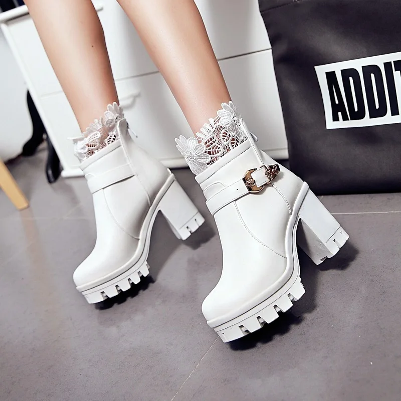 Женские ботинки новинка сезона осень зима 2019 модные толстые со шнуровкой