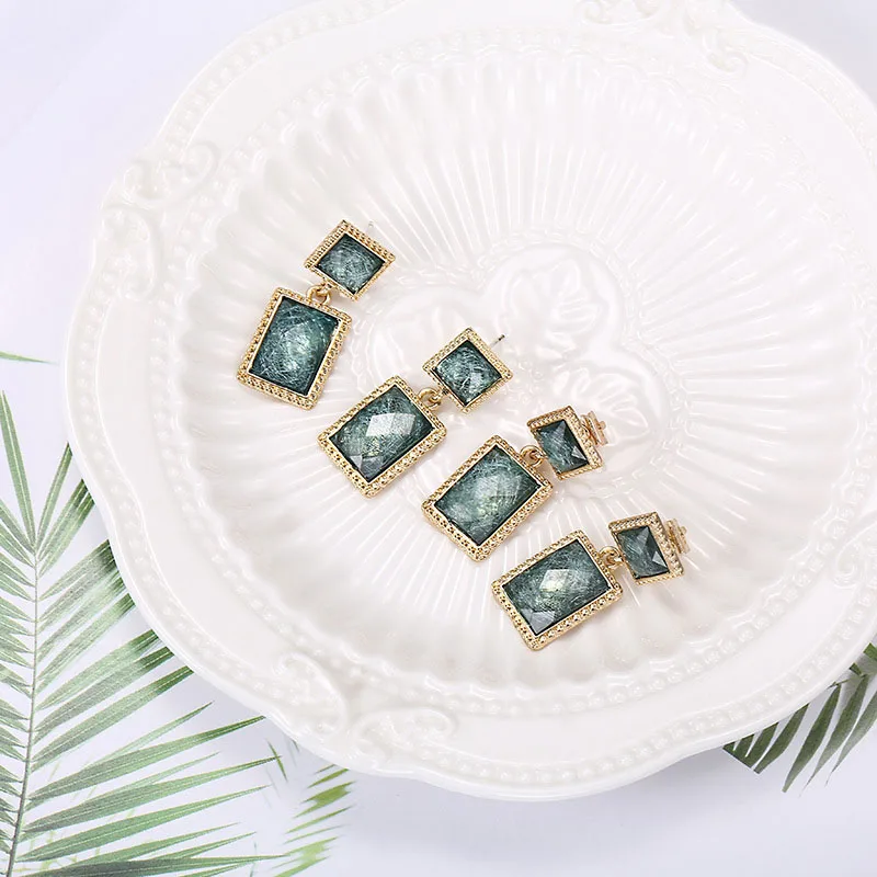 

Korean Green Square Crystal Stone Drop Earrings for Women Trendy Metal Geometric Dangle Earring Pendientes Fashion Jewelry