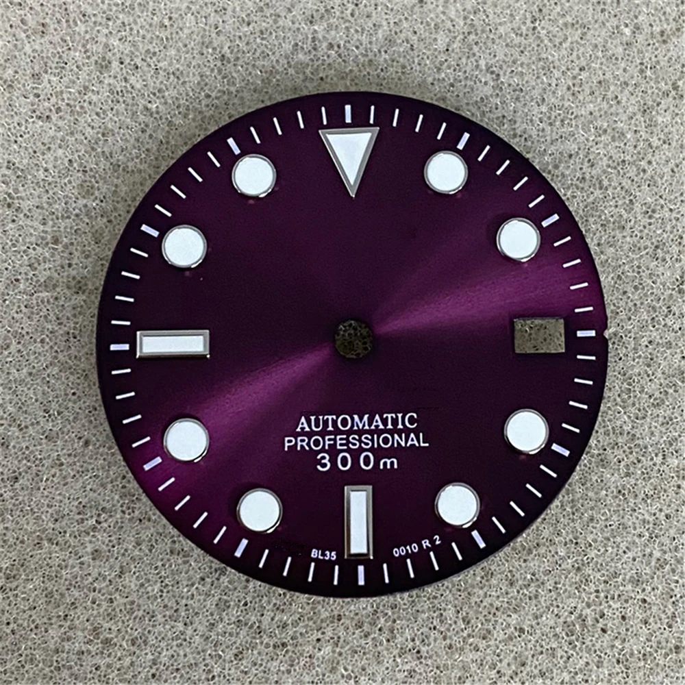 

Repair Parts 29mm Watch Dial With Calendar for NH35A NH36 Automatic Movement Green Luminous Dial