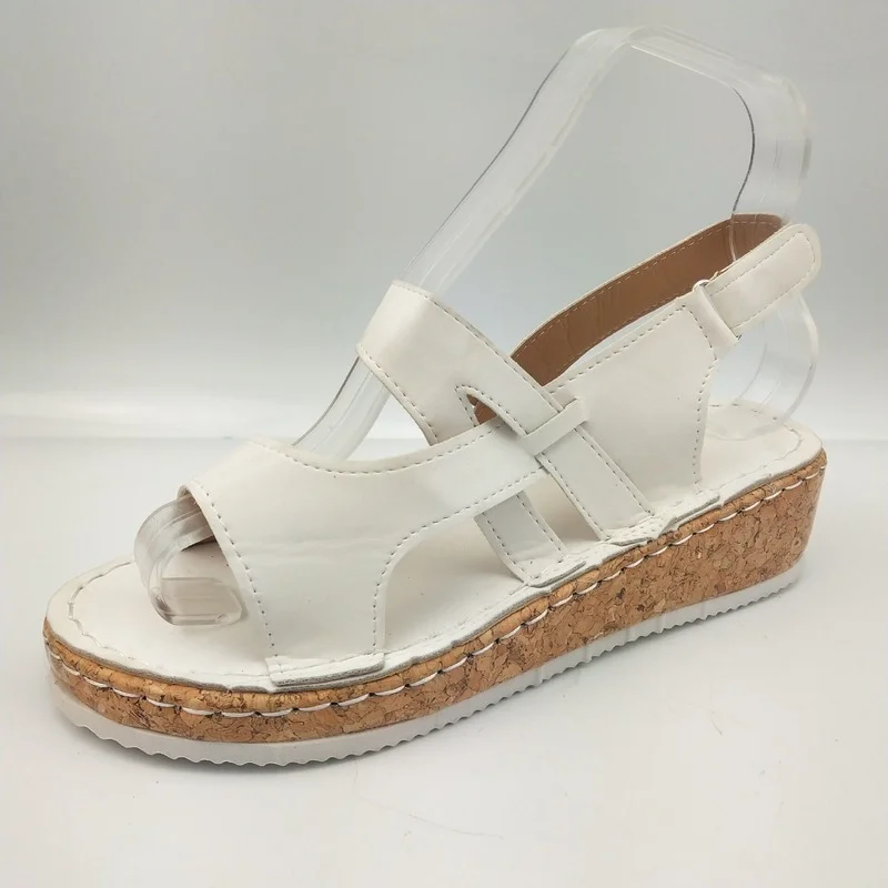 

2021 Flat Heel Casual Sandals Plus Size Ladies Sandals All-match Comfortable Velcro Sandals Fashion Platform Shoes Women Shoes
