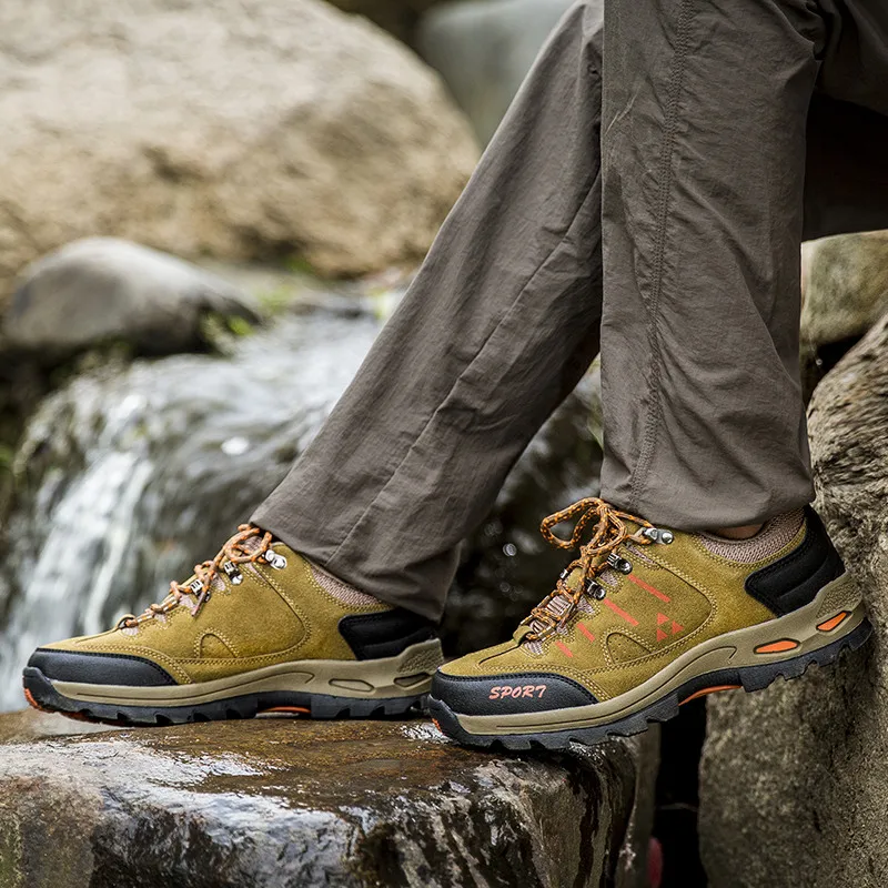 Classic Non-slip Professional Hiking Shoes Men Outdoor Couple Sport Shoes for Trekking Climbing Men Tactical Shoes Trainers 2020