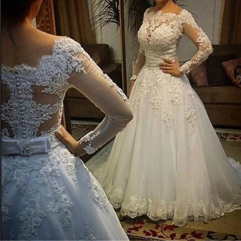 

Ball Gown Wedding Dresses 2022 Vintage Long Sleeves Lace Appliques Sequins Puffy Arabic Dubai Formal Church Bridal Wedding Gowns