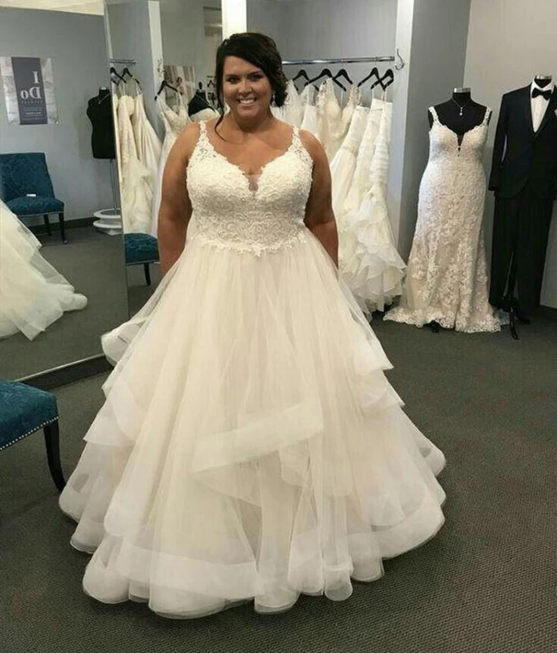

Customize Plus Size Wedding Dress A-line White Tulle Lace Appliques Tiered Long Sweep Train High Quality Women Bridal Gowns 2020