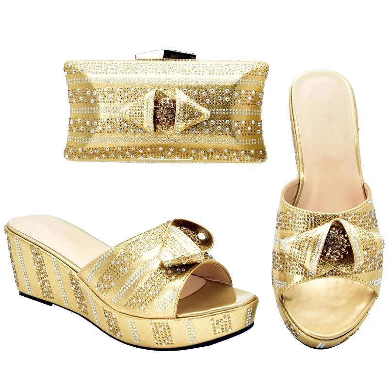 Комплект из туфель и сумок украшенных стразами в итальянском стиле|Женские