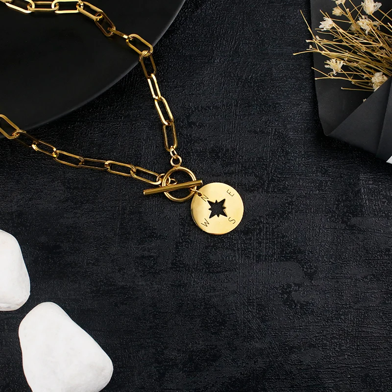 

New Compass Stainless Steel Necklace Pendant Jewelry CoolEuropean and American Clothing Accessories Jewelry Gifts for Girlfrien