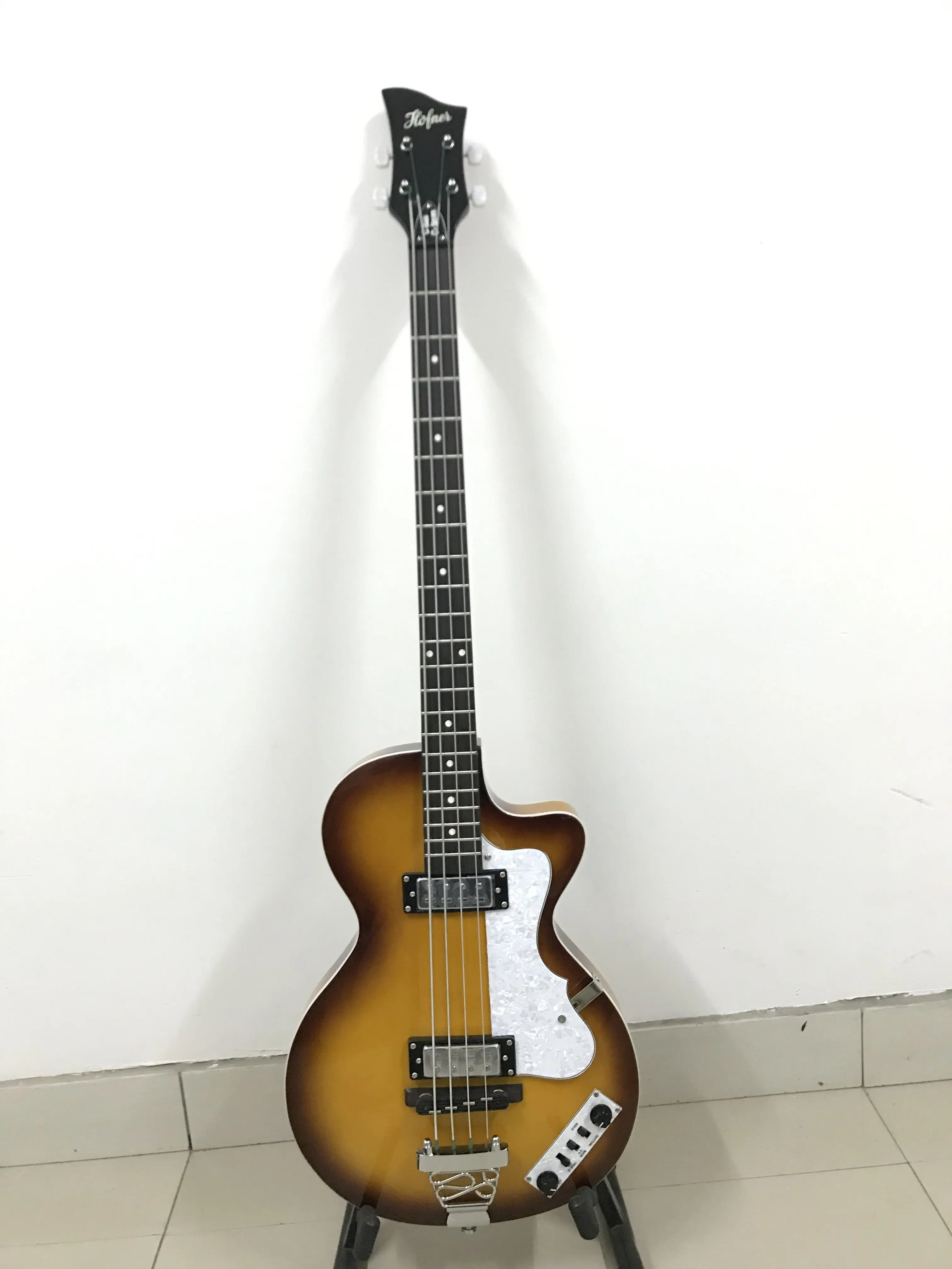 Hofner Club Bass Hi-CB серия полностью полый корпус 2 штапеля звукосниматели Винтажный стиль Тюнеры 4 струны бас бас