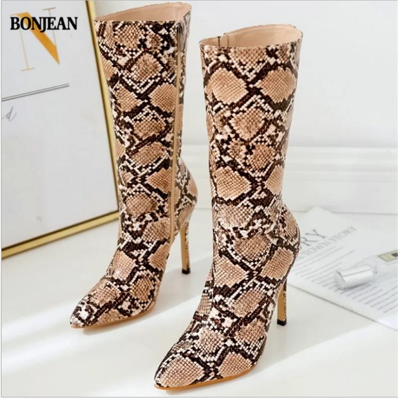 Ботинки женские зимние на высоком каблуке с острым носком и молнией|Сапоги до