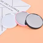 Косметическое круглое зеркало с двумя присосками, 88x88x9 мм