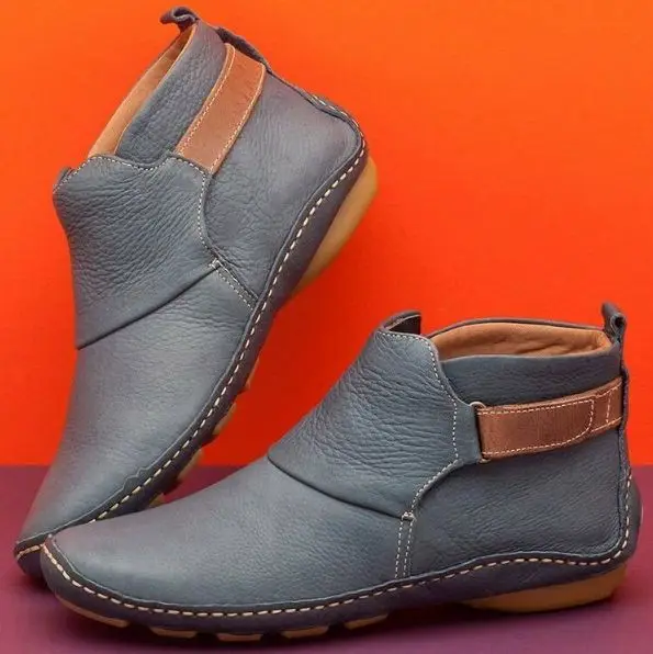 

2021 New Flat Bottom Short Tube Round Head Pu Velcro Fashion Boots Punk Fashion Soft Bottom Hot Sale Womans Shoes KM129
