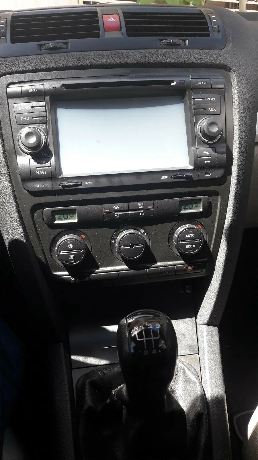 Автомобильный радиоприемник Facia для Skoda Octavia (Auto A/C) 2004-2010 комплект приборной