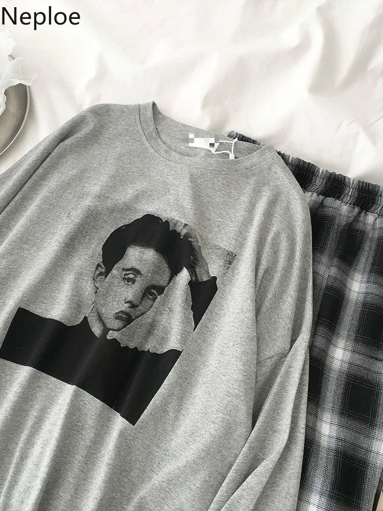 Комплект Neploe женский из 2 предметов Повседневная футболка с круглым вырезом и