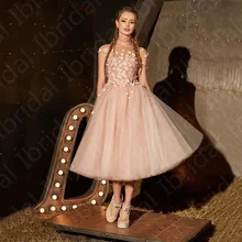 Lindo curto baile de formatura vestidos de festa champanhe casamento vestidos de hóspedes mangas curtas ilusão decote vestidos de festa chá comprimento florais (3)