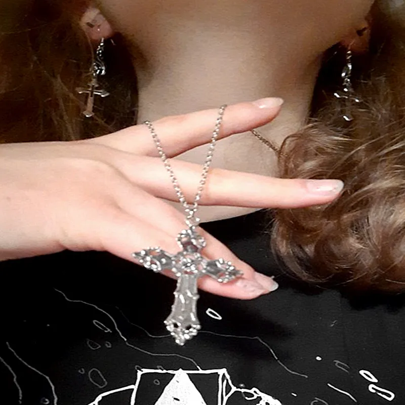 

Simple Classic Jesus Cross Charms Chain Collar Necklaces Star Of David Pentagram Pendant Women Choker Men Party Gift Jewelry