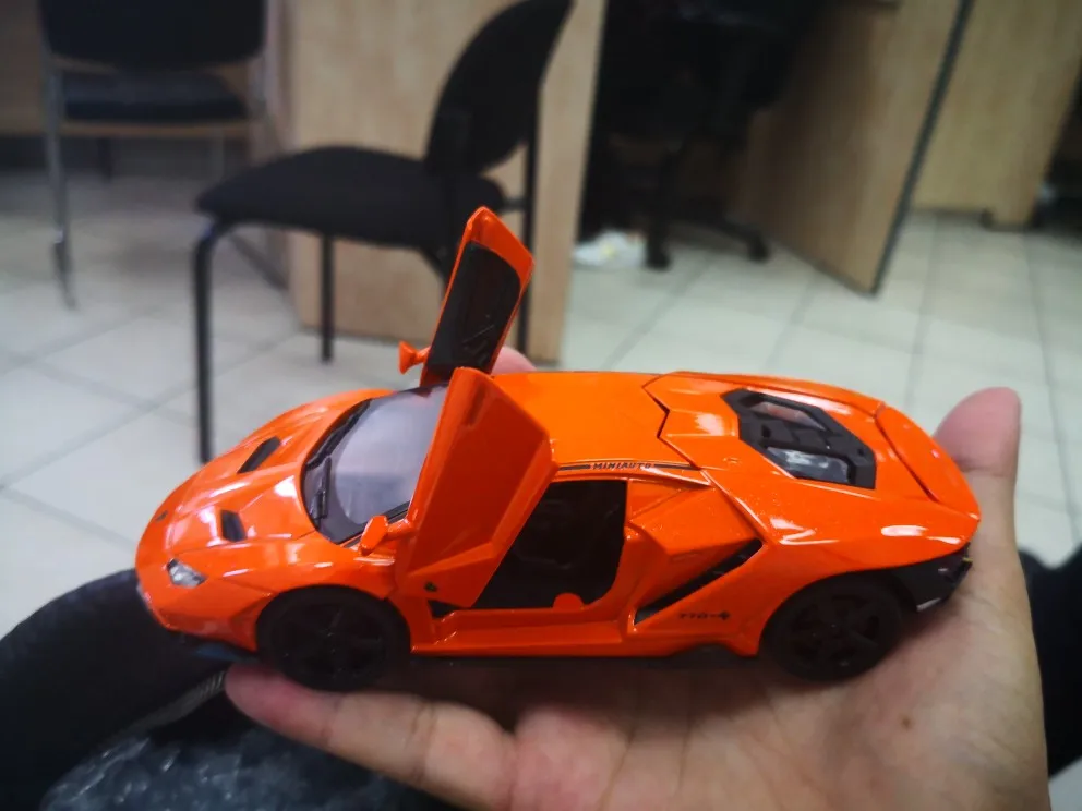LP770 740 1:32 Lamborghinis Автомобильная модель спортивной машины литой под давлением звук супер гоночный подъёмный хвост горячий автомобиль колесо для детей Томас