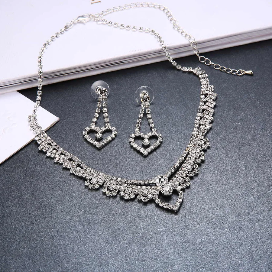 Комплект из колье и серёг с кристаллами | Украшения аксессуары