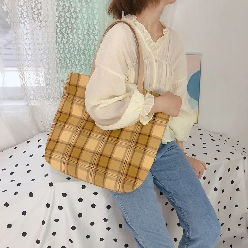 Художественная клетчатая тканевая сумка ручной работы Женская Хлопковая на