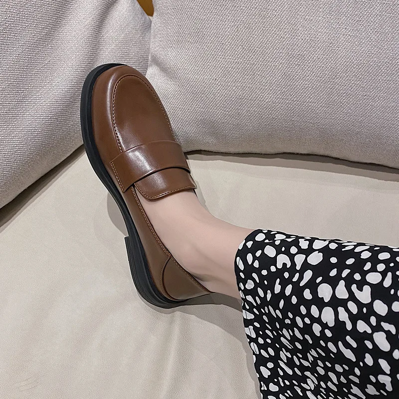 

Round Toe Big Size Shoes Woman Casual Female Sneakers Oxfords Loafers With Fur British Style Flats Large Size Leather Summer Sli