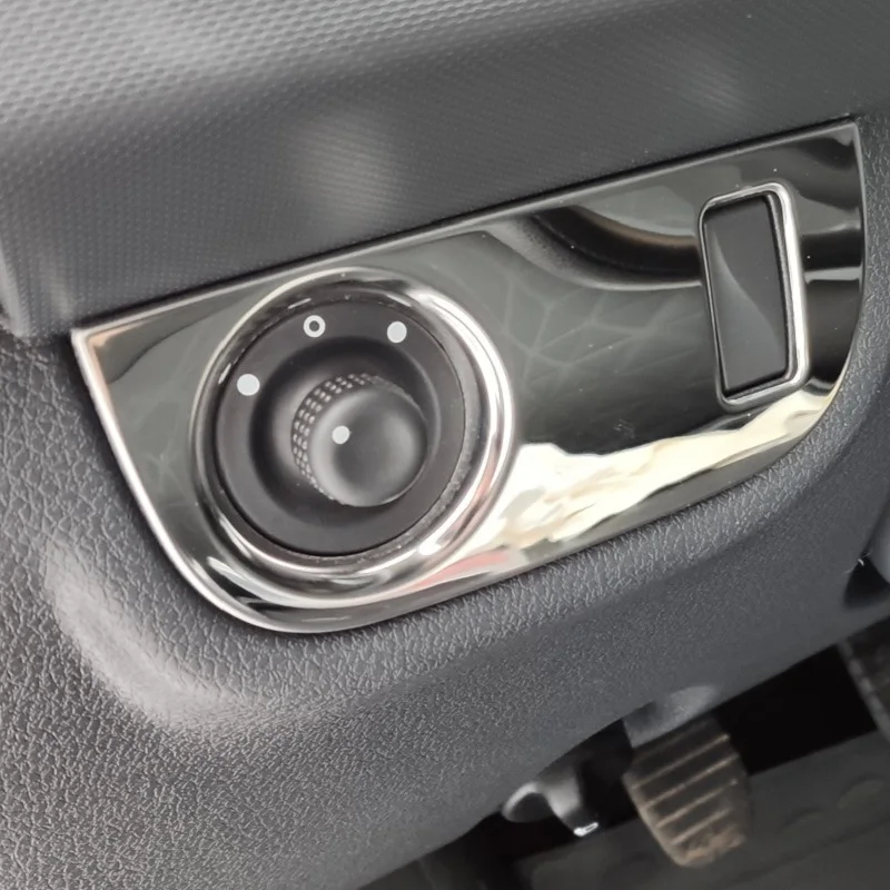 Хромированная декоративная накладка на блок управления боковыми зеркалами для