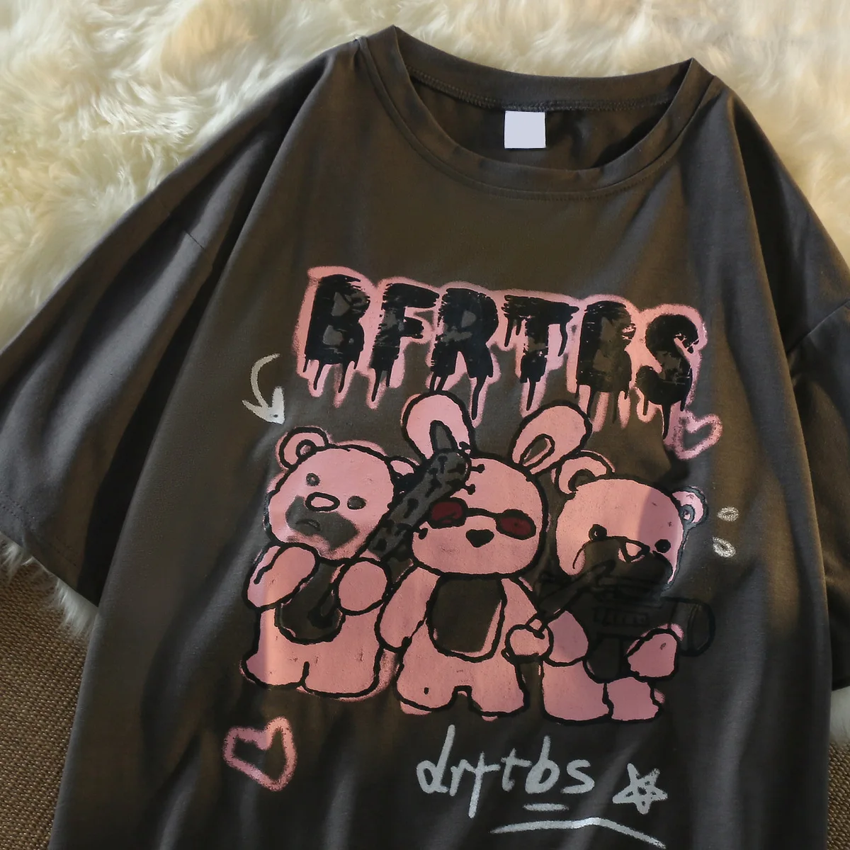 

Women's Oversized Short Sleeve Goth T-Shirts Urban Basic Retro Cartoon Rabbit Harajuku Style Loose Kawaii Girl Vogue Cute Tshirt