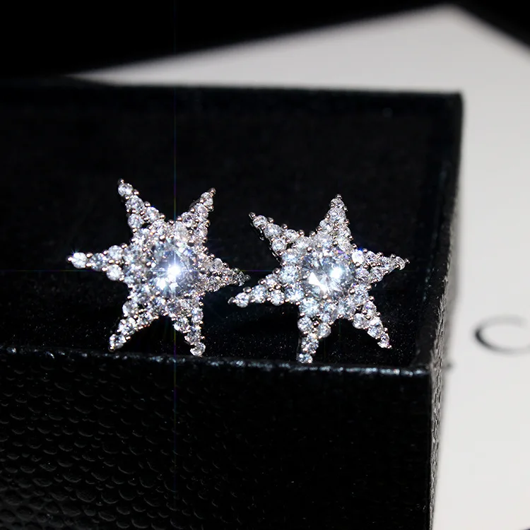 Женские серьги гвоздики в виде звезд серебряные сережки Корейском стиле
