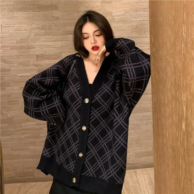 

Autumn Winter New Loose V-neck Rhombic Sweater Coat Women's Medium Length Black Knitted Cardigan 2021 Hong Kong Style