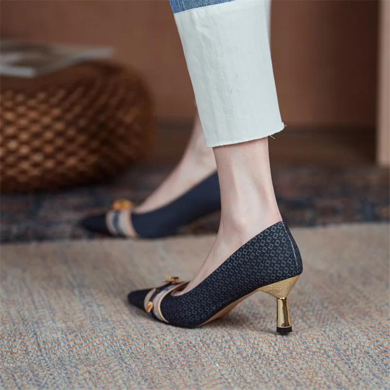 

Prova Perfetto 2021 Nwe Style Women Shoes Pointed Toe Strange Heel Shallow Flowers High Heels Shoes Retro Female Party Shoes