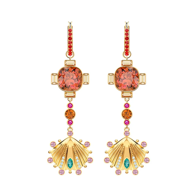 

2020 Fashion SWA New Luck Goddess Shell Pierced Earrings Gold Exquisite Shell Pattern Exquisite Decoration Female All-match Jewe