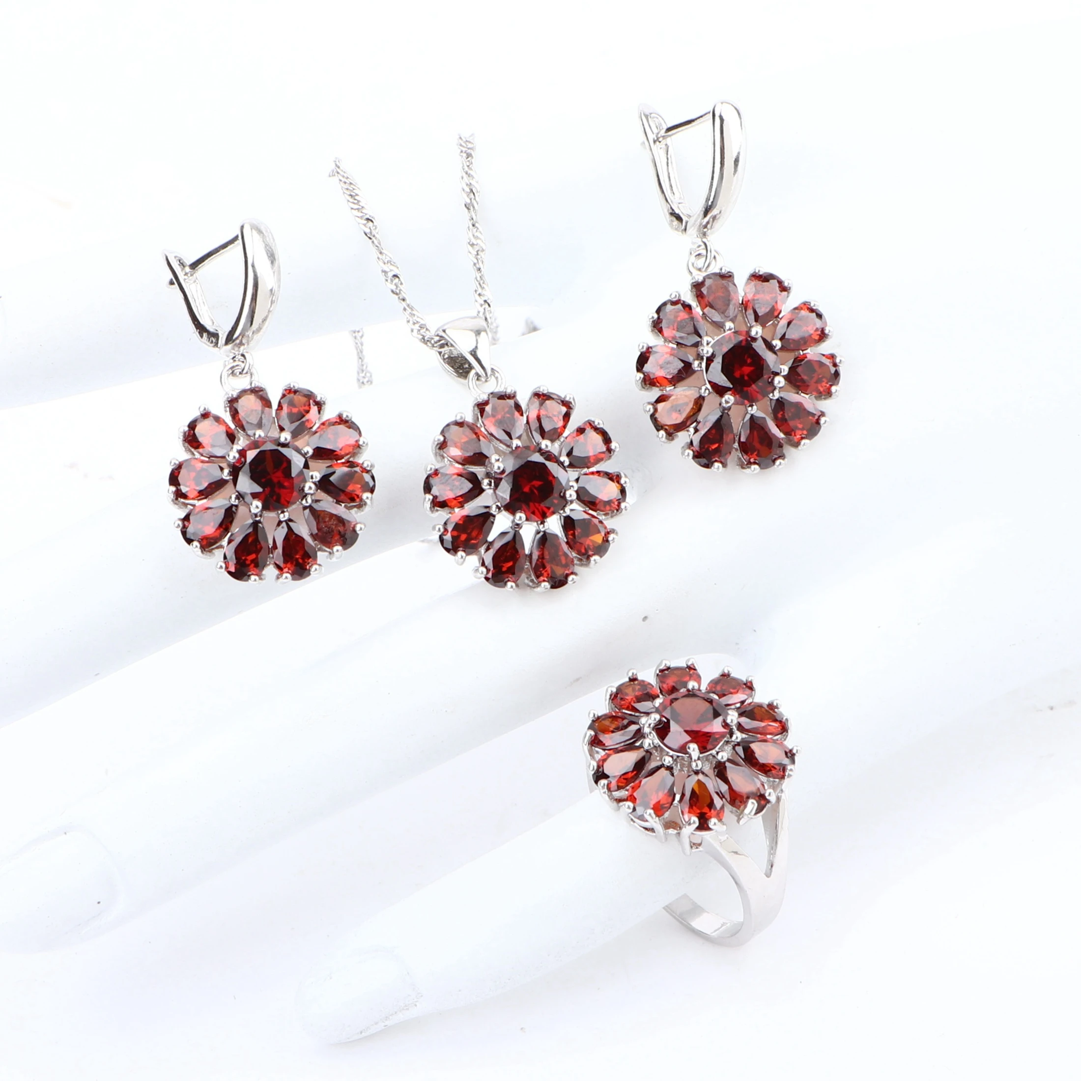 Женский комплект свадебных украшений из серебра 925 пробы с фианитом свадебные