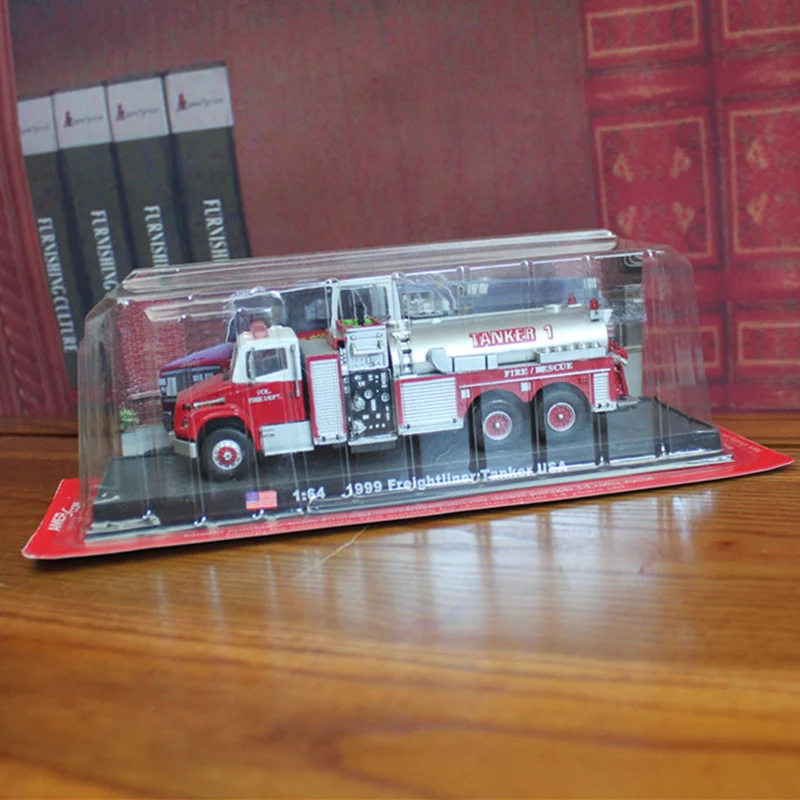 1:64 Scale 15CM American Flaina Water Tank Fire Truck 1999 Freightliner Tanker Simulation alloy car model Kids Gifts Collection |