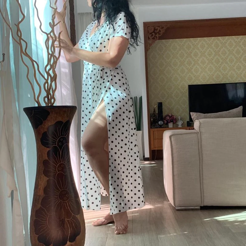 Женское длинное пляжное платье в горошек с v-образным вырезом и эластичной